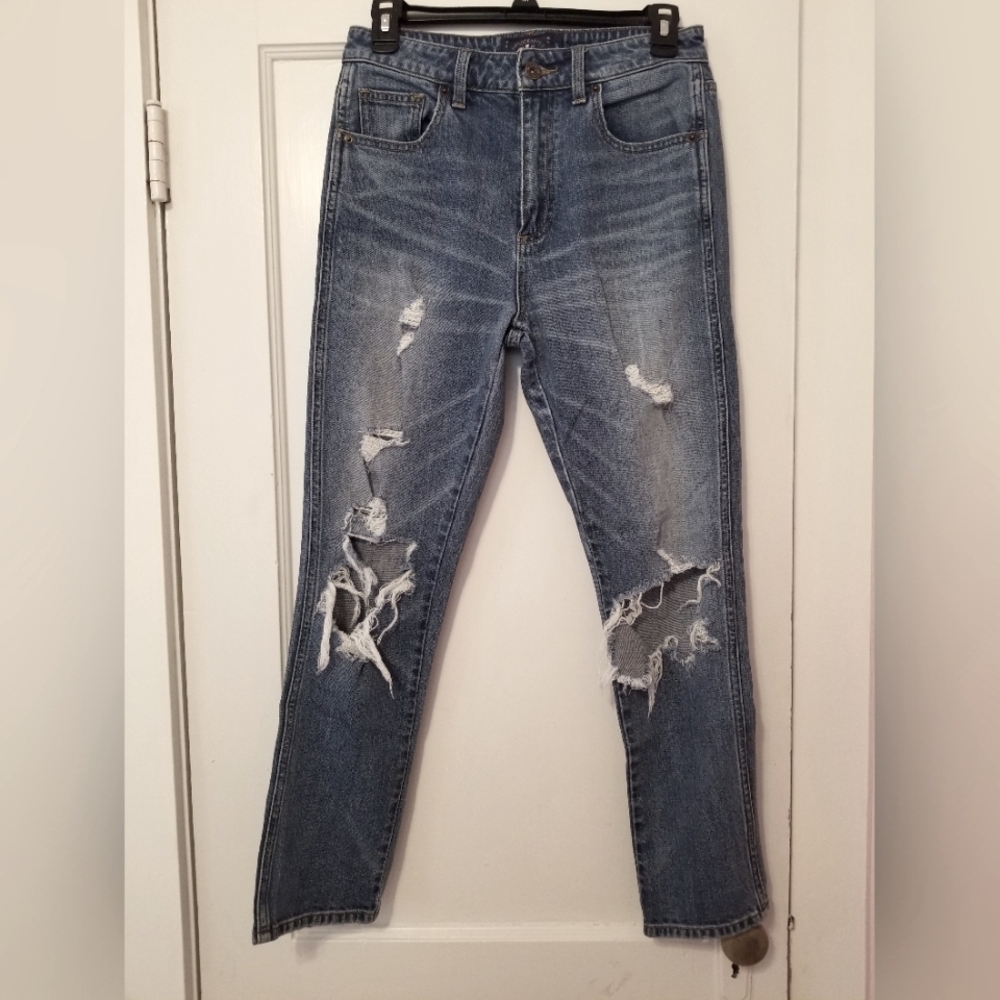 Lucky Brand size 4 distressed jeans